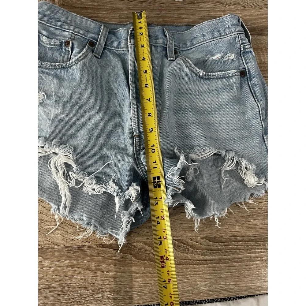 Levis 501 Denim Shorts Womens Waist 29 Denim Distressed Button Fly Light Wash